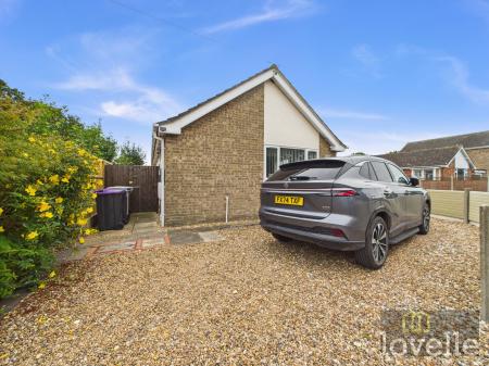 3 bedroom Detached bungalow for sale in Seaholme Road, Mablethorpe, LN12
