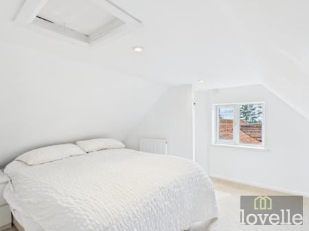 2 bedroom Cottage for sale in Main Road, Saltfleetby, LN11