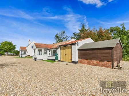 2 bedroom Cottage for sale in Main Road, Saltfleetby, LN11