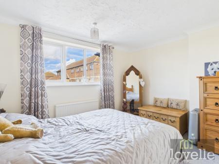 3 bedroom Flat for sale in Queens Park Flats, Mablethorpe, LN12