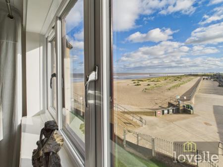 3 bedroom Flat for sale in Queens Park Flats, Mablethorpe, LN12