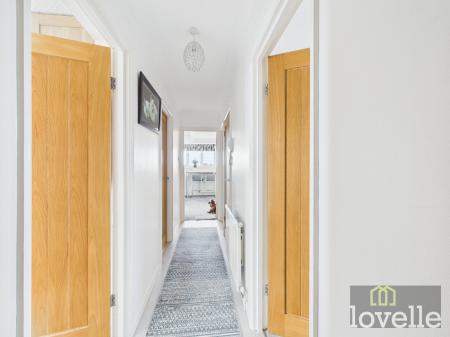 3 bedroom Flat for sale in Queens Park Flats, Mablethorpe, LN12