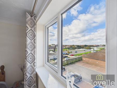3 bedroom Flat for sale in Queens Park Flats, Mablethorpe, LN12