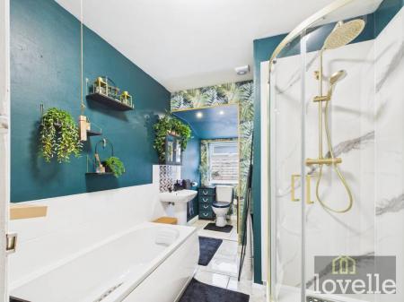 2 bedroom Semi-detached bungalow for sale in St Andrews Road, Mablethorpe, LN12