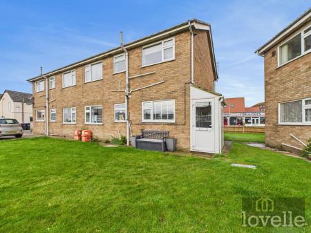 Barton Court, Mablethorpe, LN12