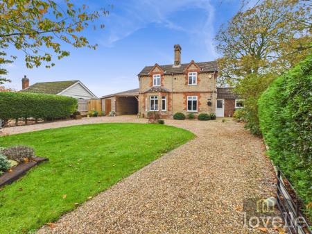 2 bedroom Detached house for sale in Mumby Road, Huttoft, LN13