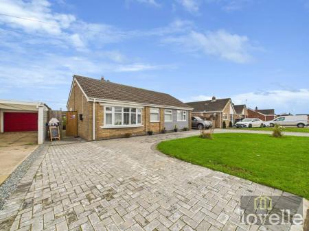 3 bedroom Detached bungalow for sale in Kipling Drive, Sandilands, LN12