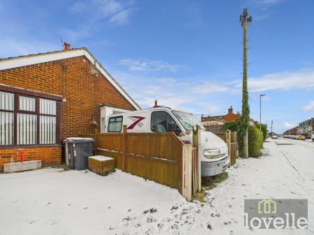2 bedroom Semi-detached bungalow for sale in Waterloo Road, Mablethorpe, LN12