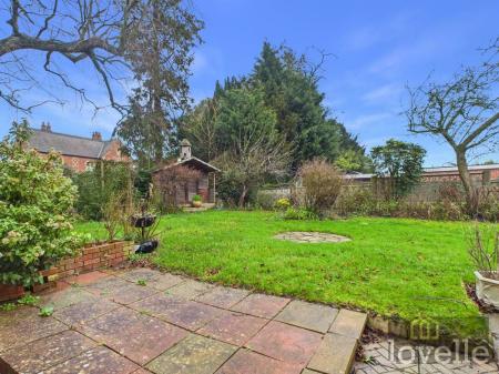 4 bedroom Detached house for sale in East Street, Alford, LN13