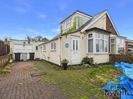 Waterloo Road, Mablethorpe, LN12