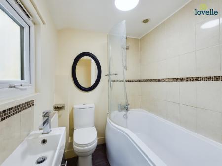 2 bedroom Flat to let in Queen Street, Market Rasen, LN8