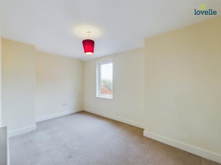 2 bedroom Flat to let in Queen Street, Market Rasen, LN8