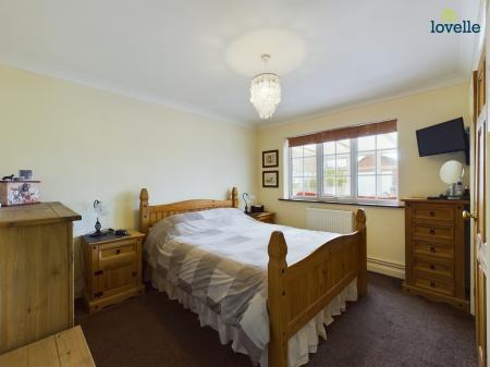 2 bedroom Detached bungalow for sale in Bell Vue, Kirkby cum Osgodby, LN8