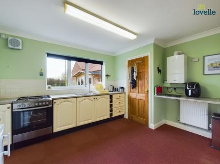 2 bedroom Detached bungalow for sale in Bell Vue, Kirkby cum Osgodby, LN8