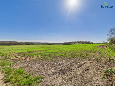 3 bedroom Semi-detached house for sale in Brigg Road, Howsham, LN7