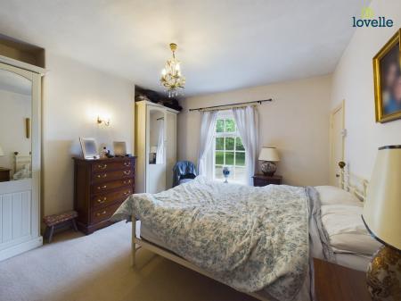 4 bedroom Detached house for sale in Caistor Road, Market Rasen, LN8