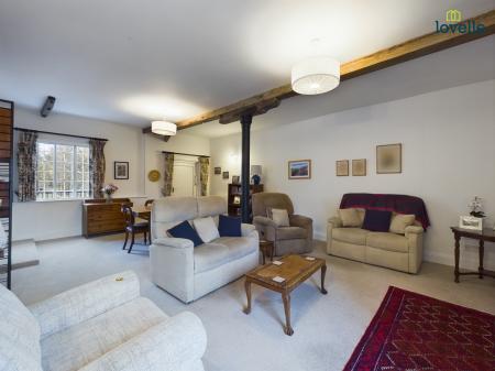 2 bedroom Apartment for sale in Caistor Road, Market Rasen, LN8