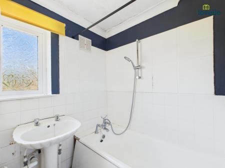 2 bedroom Semi-detached house for sale in Canberra Crescent, Brookenby, LN8