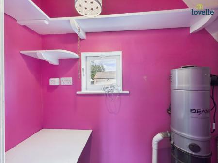 3 bedroom Detached house for sale in Gainsborough Road, Middle Rasen, LN8