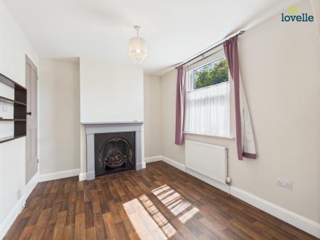 3 bedroom Detached house for sale in Gainsborough Road, Middle Rasen, LN8