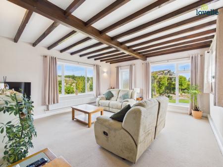 3 bedroom Detached bungalow for sale in Gainsborough Road, Market Rasen, LN8