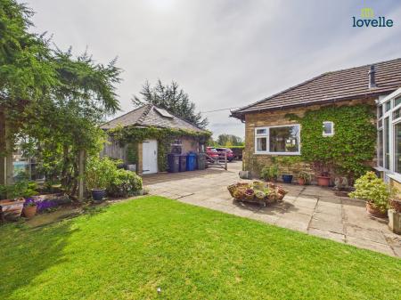3 bedroom Detached bungalow for sale in Gainsborough Road, Market Rasen, LN8