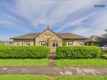 3 bedroom Detached bungalow for sale in Gainsborough Road, Market Rasen, LN8