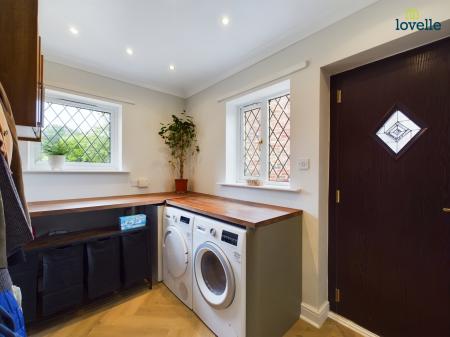 4 bedroom Detached house for sale in Gallamore Lane, Market Rasen, LN8