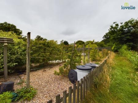 4 bedroom Detached house for sale in Gallamore Lane, Market Rasen, LN8