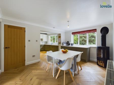 4 bedroom Detached house for sale in Gallamore Lane, Market Rasen, LN8