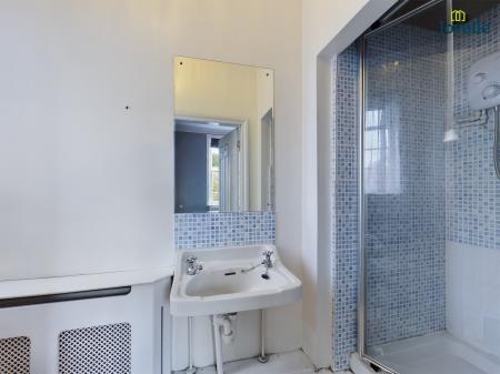 5 bedroom Semi-detached house for sale in George Street, Market Rasen, LN8