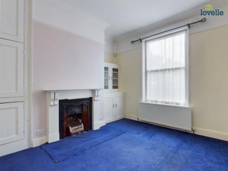 5 bedroom Semi-detached house for sale in George Street, Market Rasen, LN8