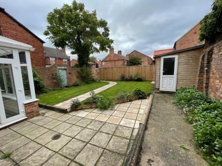 5 bedroom Semi-detached house for sale in George Street, Market Rasen, LN8