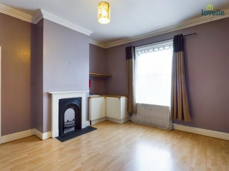 5 bedroom Semi-detached house for sale in George Street, Market Rasen, LN8