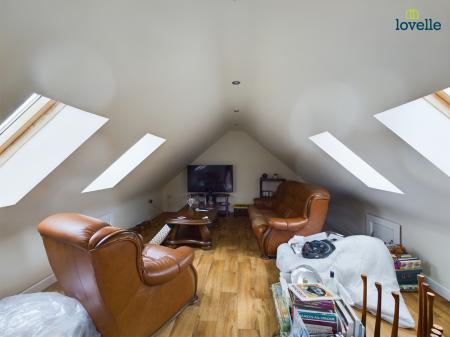 4 bedroom Detached house for sale in Homeleigh Court, Middle Rasen, LN8