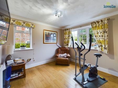 4 bedroom Detached house for sale in Homeleigh Court, Middle Rasen, LN8