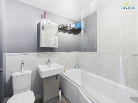 2 bedroom Terraced House for sale in Hutton Way, Faldingworth, LN8