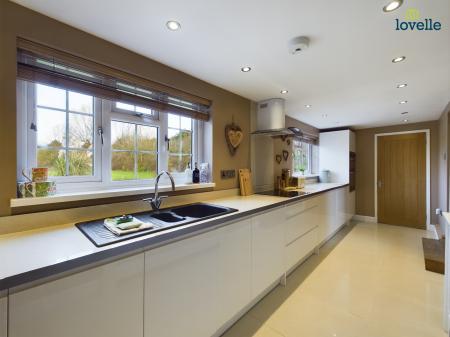 3 bedroom Detached house for sale in Lissington Road, Wickenby, LN3