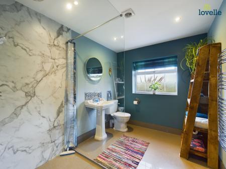 3 bedroom Detached house for sale in Lissington Road, Wickenby, LN3