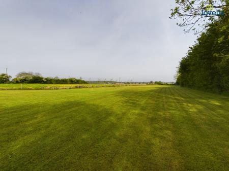 3 bedroom Detached house for sale in Lissington Road, Wickenby, LN3