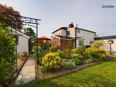3 bedroom Detached house for sale in Lissington Road, Wickenby, LN3