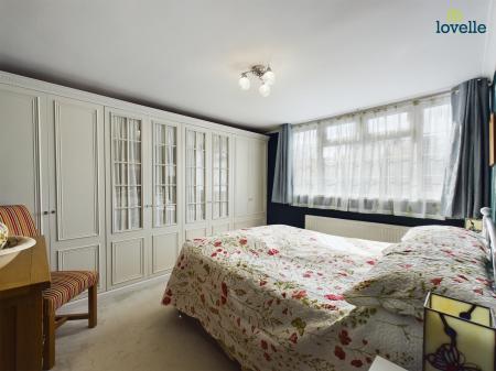 3 bedroom Detached house for sale in Manor Drive, Binbrook, LN8