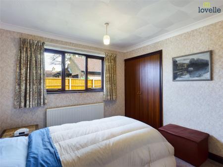 2 bedroom Detached bungalow for sale in Meadow Drive, Binbrook, LN8