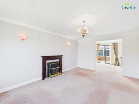 4 bedroom Detached house for sale in Meadow Drive, Binbrook, LN8