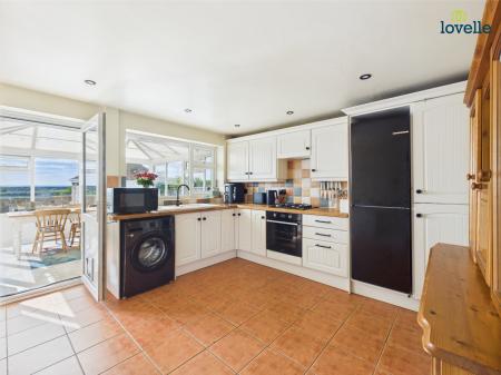 3 bedroom Detached bungalow for sale in Millfields, Caistor, LN7