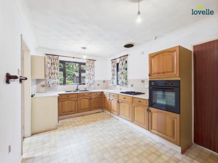 3 bedroom Detached bungalow for sale in Rectory Close, Binbrook, LN8