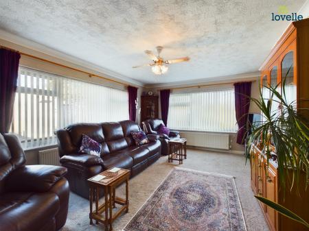 2 bedroom Detached bungalow for sale in Snelland Road, Wickenby, LN3