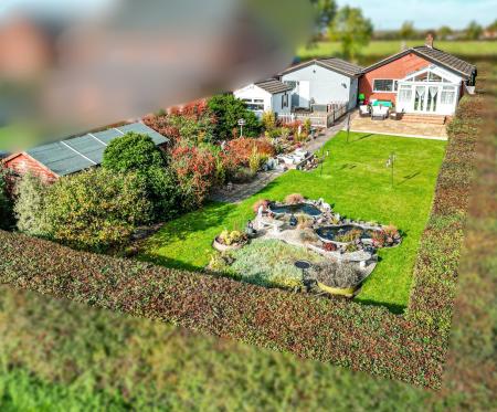 2 bedroom Detached bungalow for sale in Snelland Road, Wickenby, LN3