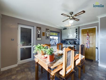 2 bedroom Detached bungalow for sale in Snelland Road, Wickenby, LN3