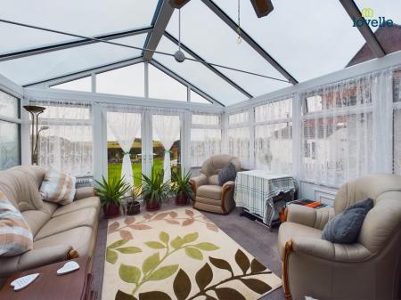 2 bedroom Detached bungalow for sale in Snelland Road, Wickenby, LN3